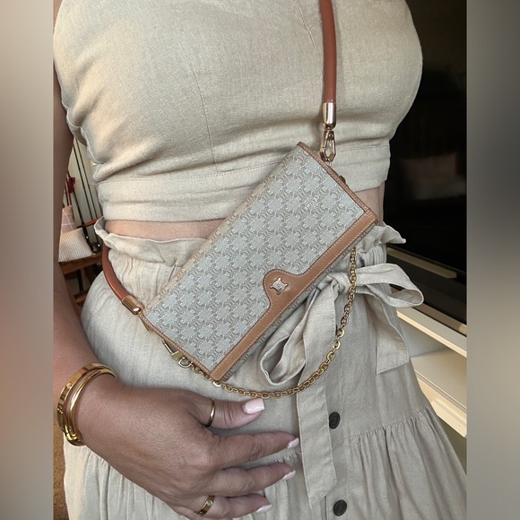 CELINE Authentic vintage Celine long wallet redesigned - Picture 9 of 13